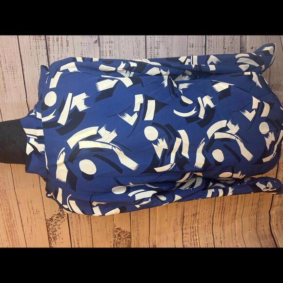 NWT Polo Ralph Lauren Women’s size Medium Blouse - Picture 5 of 5